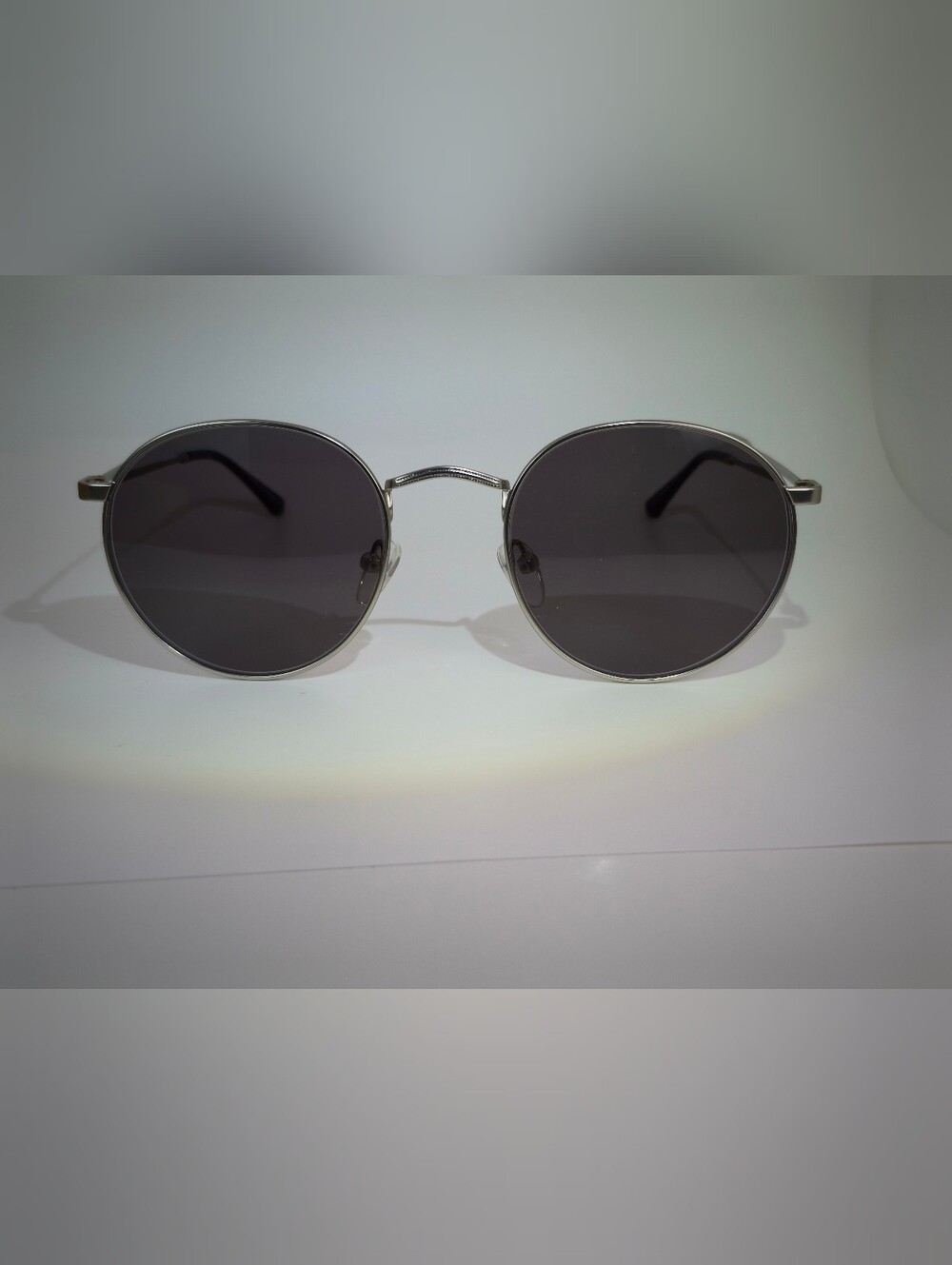Disclosure.Classic Round Metal Frame. Brushed Aluminum And Black.